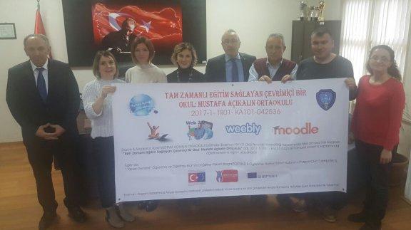 Mustafa Açıkalın Ortaokulu "Tam Zamanlı Eğitim Sağlayan Çevrimiçi Bir Okul" Proje Tanıtımı