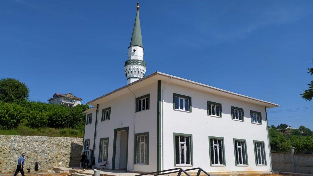Mehmet Sevil Özel Eğitim Uygulama Okulu ve Emine Sevil İmam Hatip Cami İnşaatını Yerinde İncelediler.