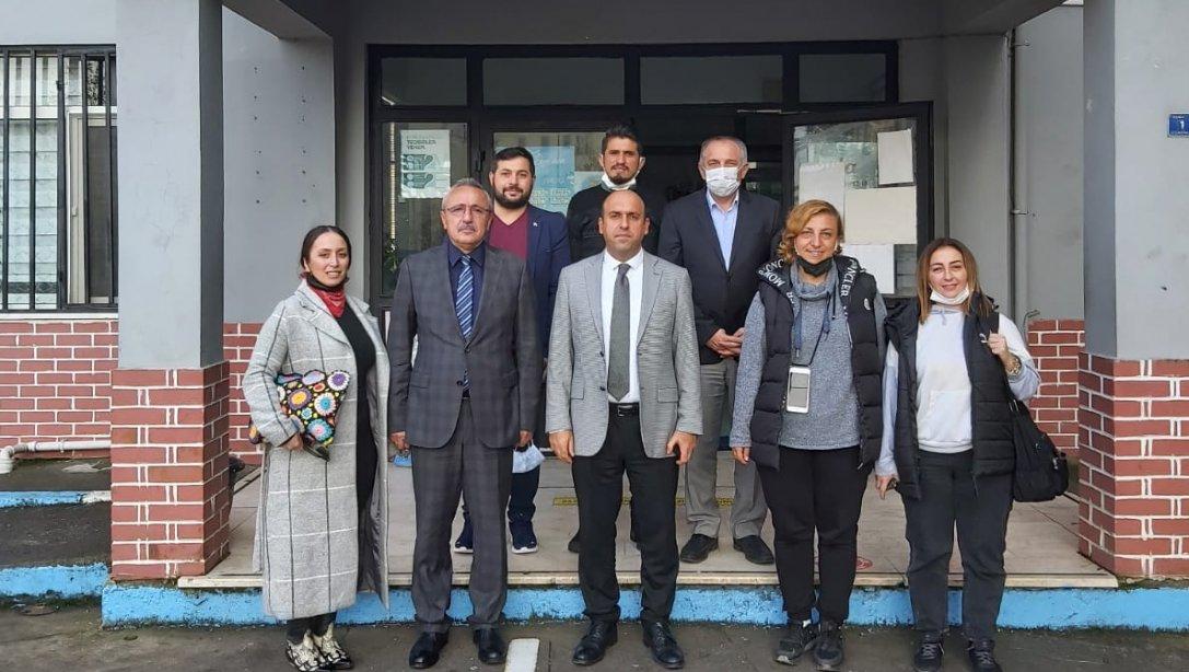 Akçakoca Kaymakamı Sayın Mustafa CAN ve  İlçe Milli Eğitim Müdürü Ömer EZER ile Birlikte Okulları Ziyaret Ederek İncelemelerde Bulundu.