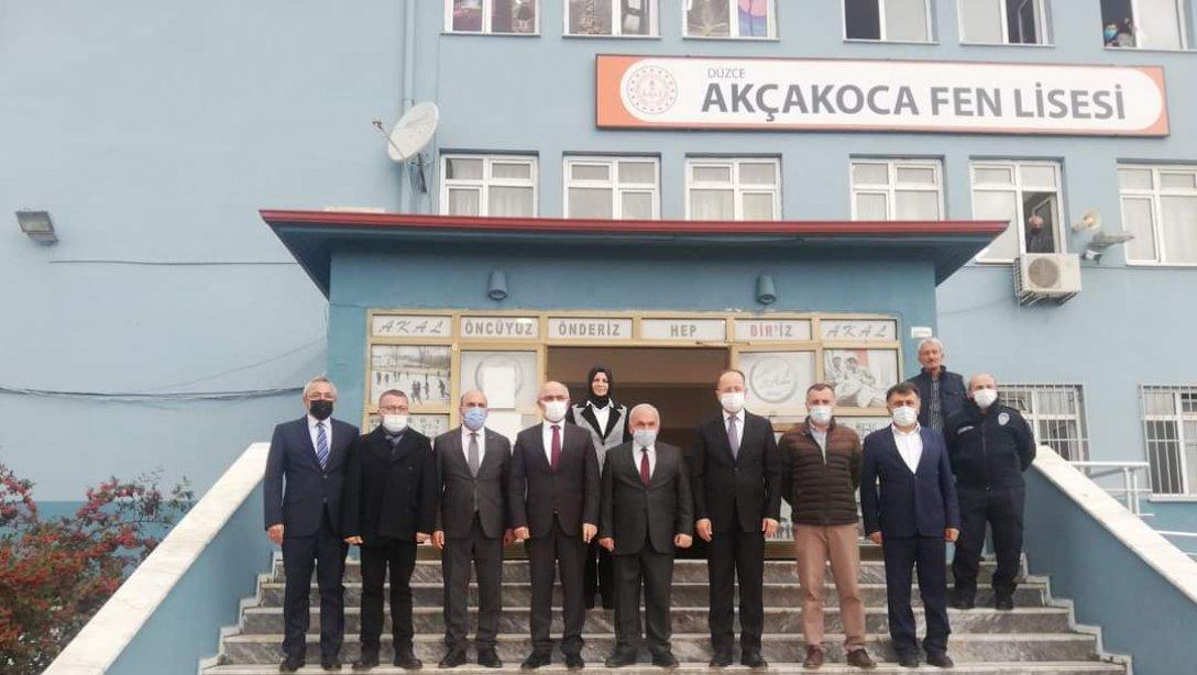 Milli Eğitim Bakan Yardımcısı Sayın Sadri ŞENSOY Akçakoca'yı Ziyaret Ederek İlçemiz Fen Lisesindeki Kütüphane Açılışını Gerçekleştirdi.