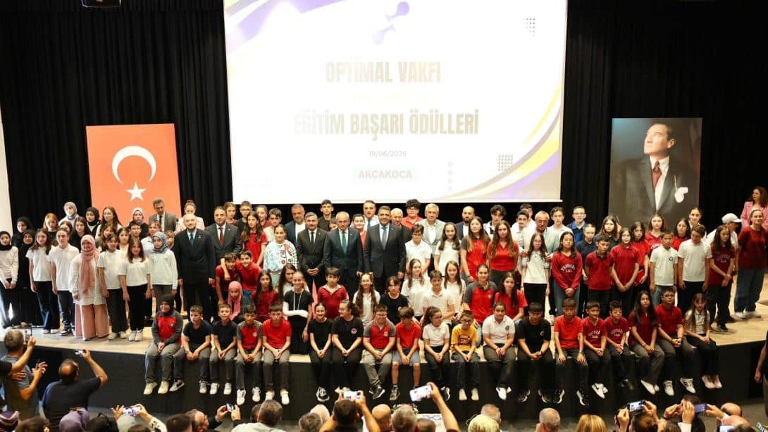 OPTİMAL VAKFI 2. GELENEKSEL EĞİTİM BAŞARI ÖDÜLLERİ